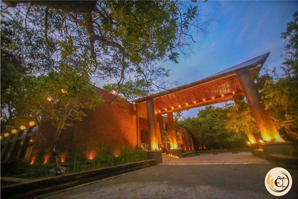 Aswadduma Hotel Dambulla Exterior foto